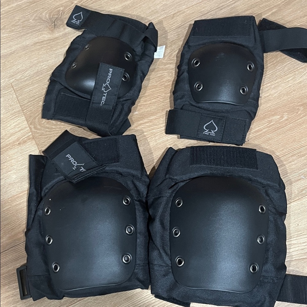 Pro-Tec Black Knee and Elbow Pads Set